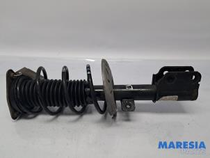 Gebruikte Schokdemperpoot links-voor Peugeot 308 (L3/L8/LB/LH/LP) 1.2 12V e-THP PureTech 110 Prijs € 60,00 Margeregeling aangeboden door Maresia Parts