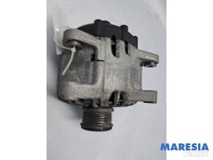 Gebruikte Dynamo Peugeot 308 (L3/L8/LB/LH/LP) 1.2 12V e-THP PureTech 110 Prijs € 40,00 Margeregeling aangeboden door Maresia Parts