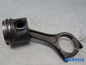 Gebruikte Drijfstang Citroen C6 (TD) 2.7 HDiF V6 24V Prijs € 75,00 Margeregeling aangeboden door Maresia Parts