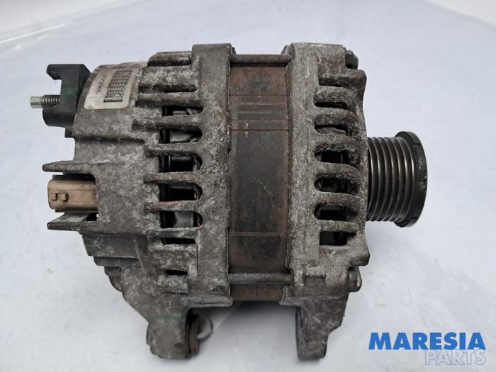Gebruikte Dynamo Renault Trafic (1FL/2FL/3FL/4FL) 1.6 dCi 120 Twin Turbo Prijs € 96,74 Inclusief btw aangeboden door Maresia Parts