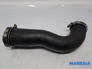 Gebruikte Intercooler Slang Peugeot Expert (G9) 2.0 HDiF 16V 130 Prijs € 36,29 Inclusief btw aangeboden door Maresia Parts