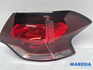 Gebruikte Achterlicht rechts Citroen DS4 (NX) 1.6 16V VTi 120 Prijs € 125,00 Margeregeling aangeboden door Maresia Parts