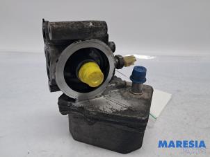 Gebruikte Oliefilterhouder Citroen Jumper (U9) 2.2 HDi 130 Prijs € 127,05 Inclusief btw aangeboden door Maresia Parts