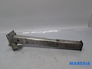 Gebruikte Frontdeel steun Citroen DS4 (NX) 1.6 16V VTi 120 Prijs € 25,00 Margeregeling aangeboden door Maresia Parts