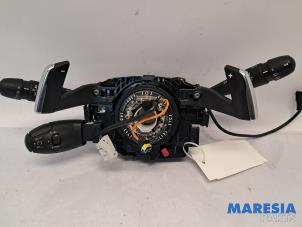Gebruikte Licht + Raw Schakelaar Peugeot 2008 (CU) 1.2 Vti 12V PureTech 82 Prijs € 135,00 Margeregeling aangeboden door Maresia Parts