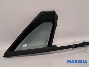 Gebruikte Driehoeks Ruit rechts-voor Peugeot 2008 (CU) 1.2 Vti 12V PureTech 82 Prijs € 35,00 Margeregeling aangeboden door Maresia Parts
