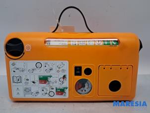 Gebruikte Reparatieset banden Peugeot 2008 (CU) 1.2 Vti 12V PureTech 82 Prijs € 29,95 Margeregeling aangeboden door Maresia Parts