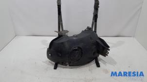 Gebruikte Modderkuip Renault Kangoo Express (FW) 1.5 dCi 75 Prijs € 24,20 Inclusief btw aangeboden door Maresia Parts