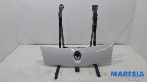 Gebruikte Grille Renault Kangoo Express (FW) 1.5 dCi 75 Prijs € 48,40 Inclusief btw aangeboden door Maresia Parts