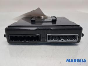 Gebruikte Module climatronic Renault Megane IV (RFBB) 1.2 Energy TCE 130 Prijs € 75,00 Margeregeling aangeboden door Maresia Parts