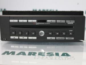 Gebruikte Radio CD Speler Renault Laguna II Grandtour (KG) 2.2 dCi 150 16V Prijs € 105,00 Margeregeling aangeboden door Maresia Parts