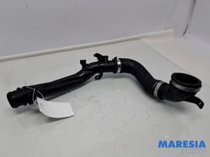 Gebruikte Intercooler Buis Citroen C4 Picasso (3D/3E) 1.6 16V THP 155 Prijs € 50,00 Margeregeling aangeboden door Maresia Parts