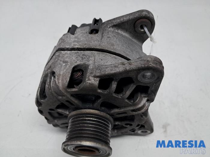 Gebruikte Alternator Renault Megane IV (RFBB) 1.2 Energy TCE 130 Prijs € 59,99 Margeregeling aangeboden door Maresia Parts