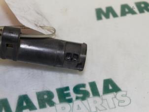 Gebruikte Bobine Renault Laguna II Grandtour (KG) 1.8 16V Prijs € 10,00 Margeregeling aangeboden door Maresia Parts