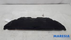 Gebruikte Motorkap Isolatie Renault Trafic (1FL/2FL/3FL/4FL) 2.0 dCi 16V 120 Prijs € 78,65 Inclusief btw aangeboden door Maresia Parts