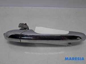 Gebruikte Portiergreep 2Deurs rechts Fiat 500 (312) 1.2 Prijs € 60,00 Margeregeling aangeboden door Maresia Parts