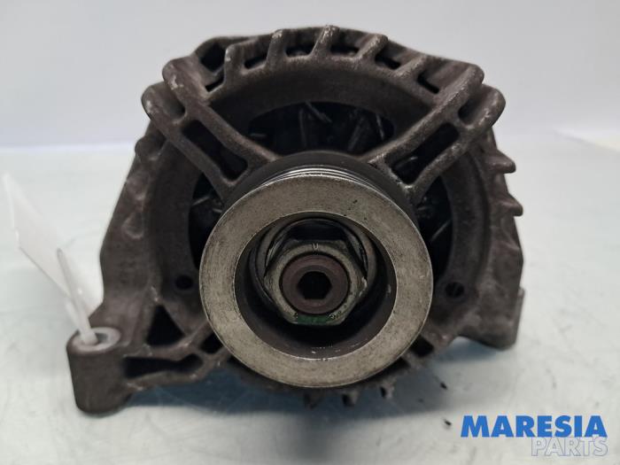 Dynamo van een Fiat 500 (312) 1.2 2009