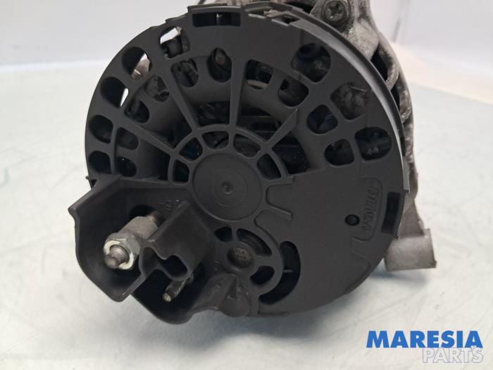 Dynamo van een Fiat 500 (312) 1.2 2009