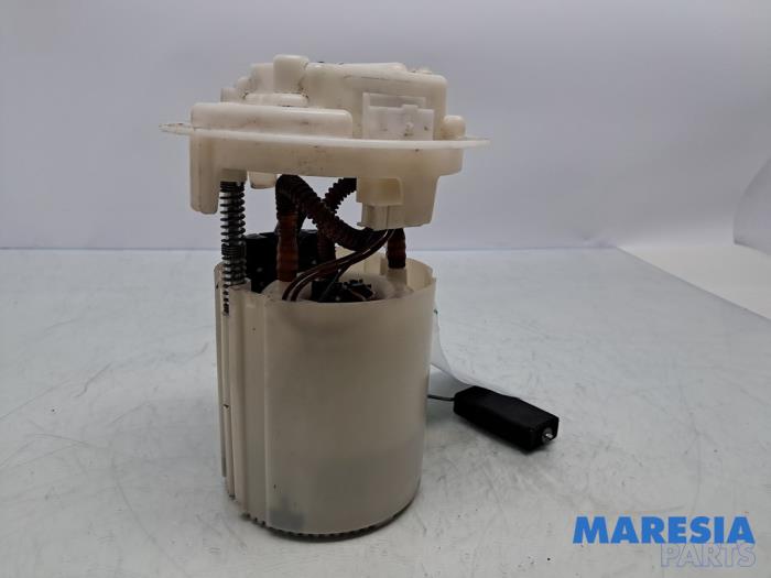 Gebruikte Tank element Pomp Peugeot 207 CC (WB) 1.6 16V Prijs € 29,99 Margeregeling aangeboden door Maresia Parts