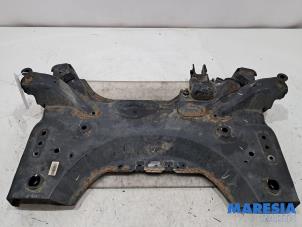 Gebruikte Subframe Opel Vivaro 2.0 CDTI 122 Prijs € 181,44 Inclusief btw aangeboden door Maresia Parts