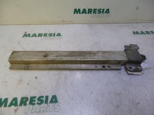 Gebruikte Subframe Renault Espace (JK) 2.0 Turbo 16V Grand Espace Prijs € 30,00 Margeregeling aangeboden door Maresia Parts