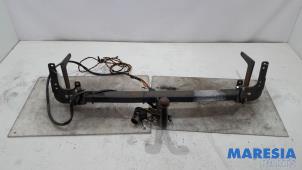 Gebruikte Trekhaak Peugeot 308 SW (L4/L9/LC/LJ/LR) 1.2 12V e-THP PureTech 110 Prijs € 125,00 Margeregeling aangeboden door Maresia Parts