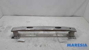 Gebruikte Bumperframe achter Opel Vivaro 2.0 CDTI 122 Prijs € 120,99 Inclusief btw aangeboden door Maresia Parts