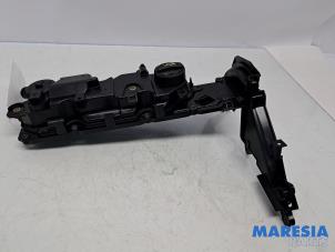 Gebruikte Kleppendeksel Citroen DS 4/DS 4 Crossback (NX) 1.6 BlueHDI 120 Prijs € 35,00 Margeregeling aangeboden door Maresia Parts