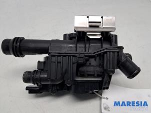 Gebruikte Thermostaathuis Citroen DS 4/DS 4 Crossback (NX) 1.6 BlueHDI 120 Prijs € 59,99 Margeregeling aangeboden door Maresia Parts