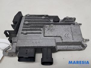 Gebruikte Start/Stop computer Peugeot 308 SW (L4/L9/LC/LJ/LR) 1.2 12V e-THP PureTech 110 Prijs € 75,00 Margeregeling aangeboden door Maresia Parts