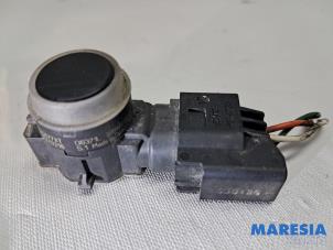 Gebruikte Dode hoek sensor Opel Vivaro 2.0 CDTI 122 Prijs € 30,24 Inclusief btw aangeboden door Maresia Parts