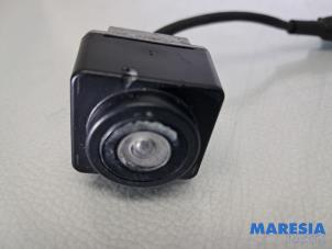 Gebruikte Achteruitrij Camera Citroen C4 Cactus (0B/0P) 1.2 PureTech 82 12V Prijs € 110,00 Margeregeling aangeboden door Maresia Parts