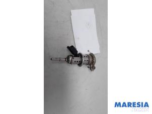 Gebruikte Adblue injector Opel Vivaro 2.0 CDTI 122 Prijs € 72,60 Inclusief btw aangeboden door Maresia Parts