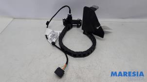 Gebruikte Elektrische Bedrading Compleet Opel Vivaro 2.0 CDTI 122 Prijs € 121,00 Inclusief btw aangeboden door Maresia Parts