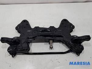 Gebruikte Subframe Citroen C4 Cactus (0B/0P) 1.2 PureTech 82 12V Prijs € 75,00 Margeregeling aangeboden door Maresia Parts