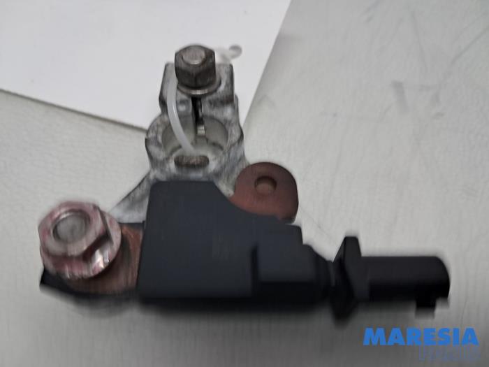 Accu sensor van een Peugeot 108 1.0 12V VVT-i 2020