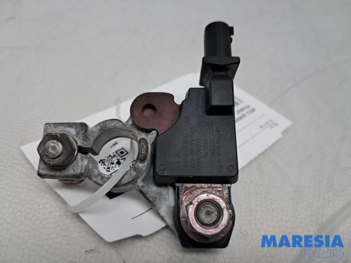 Accu sensor van een Peugeot 108 1.0 12V VVT-i 2020