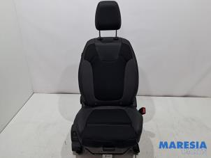 Gebruikte Stoel rechts Opel Grandland (X) 1.2 Turbo 12V Prijs € 199,95 Margeregeling aangeboden door Maresia Parts
