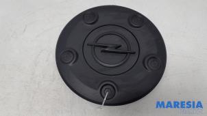 Gebruikte Wieldop Opel Vivaro 2.0 CDTI 122 Prijs € 18,15 Inclusief btw aangeboden door Maresia Parts