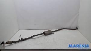Gebruikte Uitlaat Middendemper Opel Karl 1.0 12V Prijs € 99,00 Margeregeling aangeboden door Maresia Parts