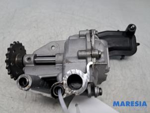 Gebruikte Oliepomp Renault Master III (FV) 2.3 dCi 125 16V FWD Prijs € 145,20 Inclusief btw aangeboden door Maresia Parts