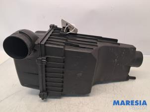 Gebruikte Luchtfilterhuis Peugeot 206 (2A/C/H/J/S) 1.4 XR,XS,XT,Gentry Prijs € 25,00 Margeregeling aangeboden door Maresia Parts