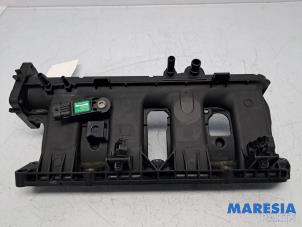 Gebruikte Spruitstuk Inlaat Renault Megane III Grandtour (KZ) 1.2 16V TCE 115 Prijs € 60,00 Margeregeling aangeboden door Maresia Parts