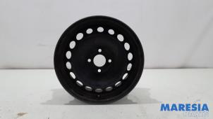 Gebruikte Velg Renault Clio IV Estate/Grandtour (7R) 0.9 Energy TCE 90 12V Prijs € 24,99 Margeregeling aangeboden door Maresia Parts