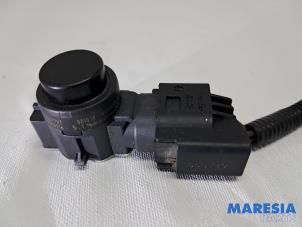 Gebruikte Dode hoek sensor Opel Grandland (X) 1.2 Turbo 12V Prijs € 24,99 Margeregeling aangeboden door Maresia Parts