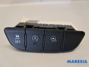 Gebruikte Schakelaar ESP Opel Karl 1.0 12V Prijs € 14,99 Margeregeling aangeboden door Maresia Parts