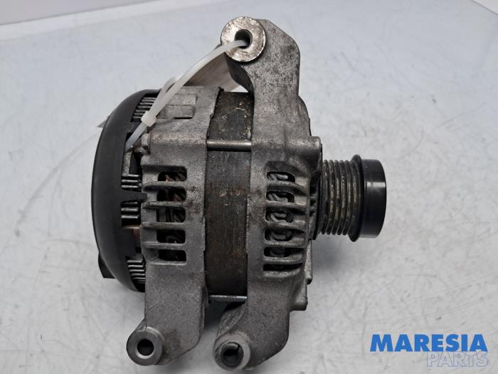 Dynamo van een Alfa Romeo Giulia (952) 2.9 Bi-Turbo V6 24V Quadrifoglio Verde 2017