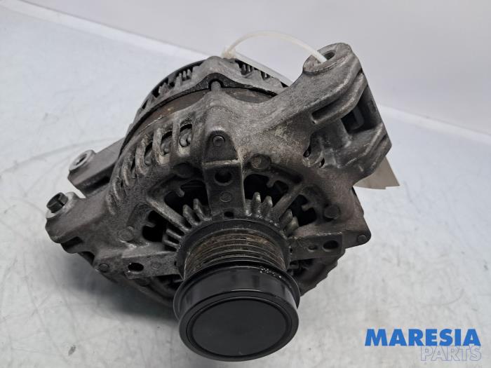 Dynamo van een Alfa Romeo Giulia (952) 2.9 Bi-Turbo V6 24V Quadrifoglio Verde 2017