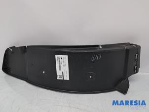 Gebruikte Modderkuip Opel Karl 1.0 12V Prijs € 17,50 Margeregeling aangeboden door Maresia Parts