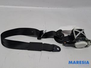 Gebruikte Veiligheidsgordel links-voor Peugeot 5008 I (0A/0E) 1.6 THP 16V Prijs € 149,99 Margeregeling aangeboden door Maresia Parts